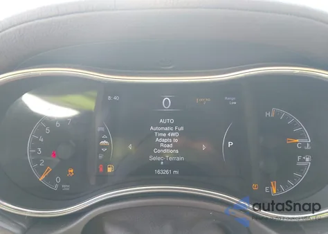 2015 Jeep Grand Cherokee Overland z USA, uszkodzony, nr VIN 1C4RJFCG3FC174006